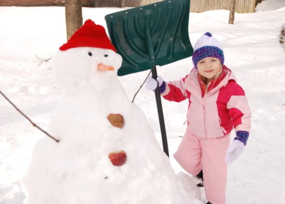 Eva and a Snowman