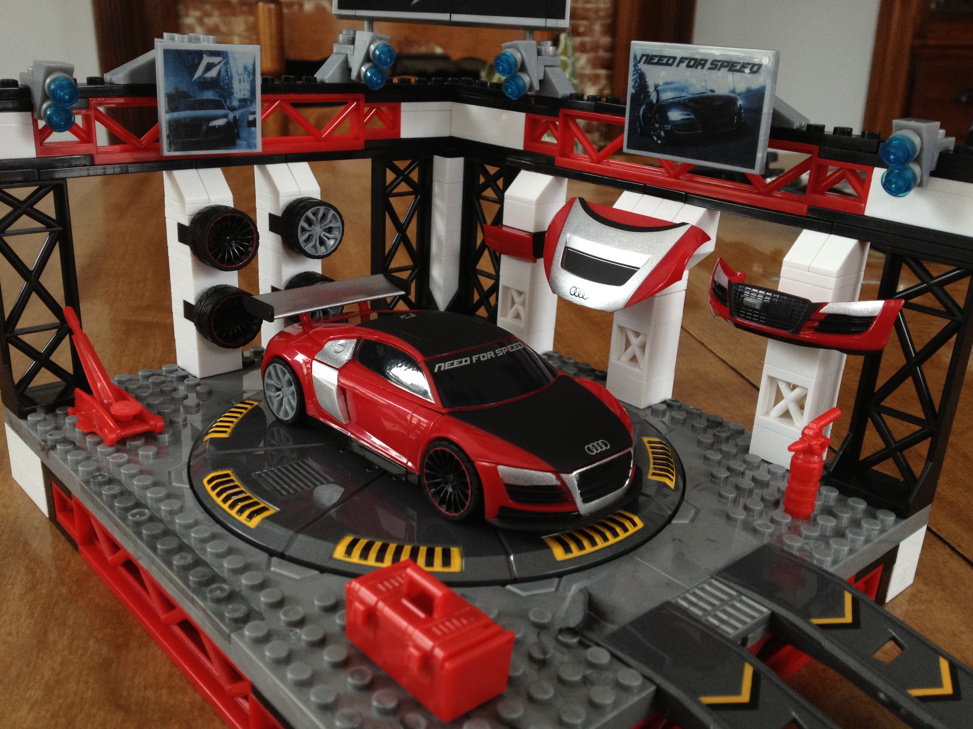 Review/Giveaway MEGA Bloks Need For Speed Custom Garage