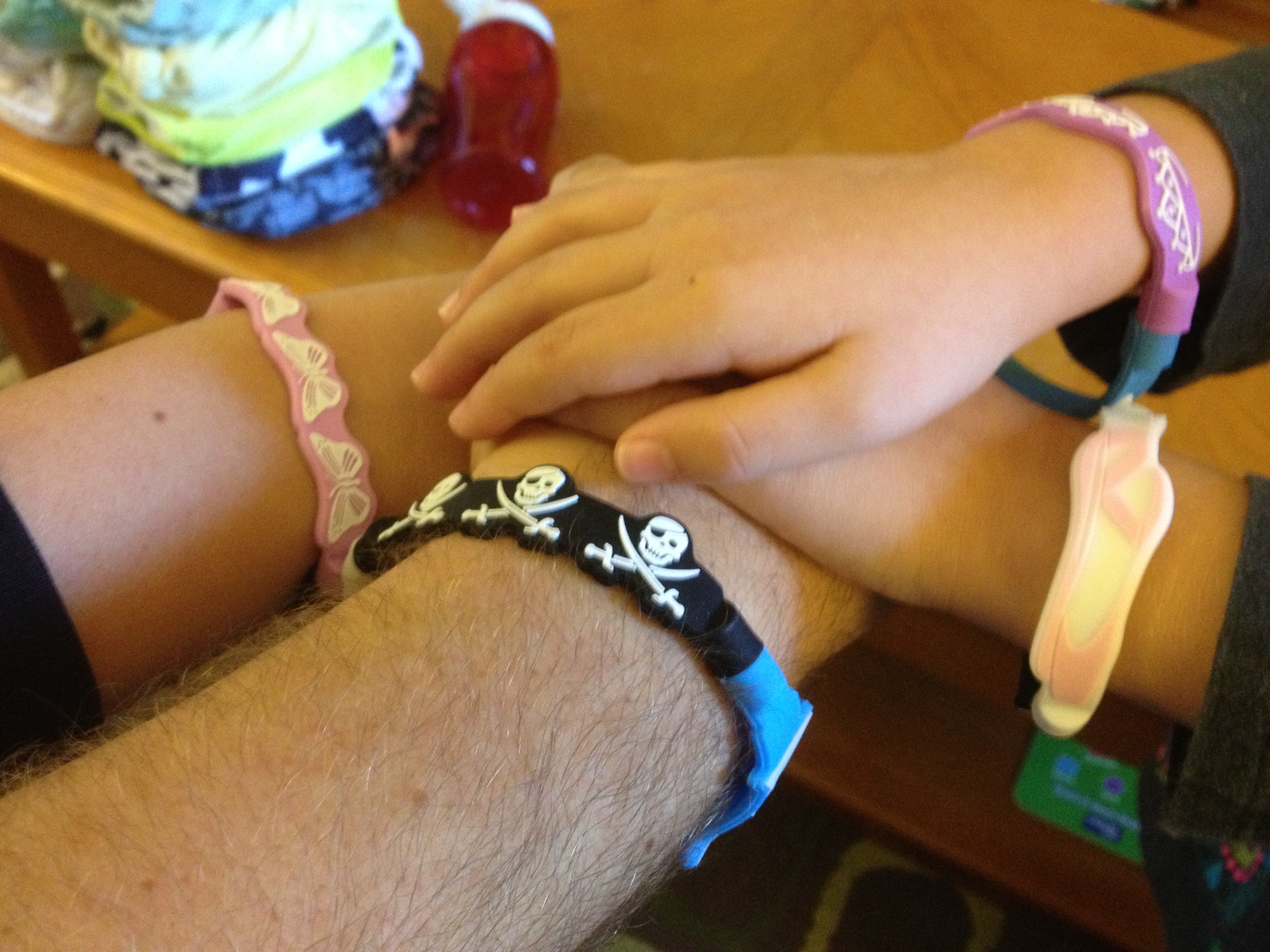 Toy Review: Mungi Magnetic Bands