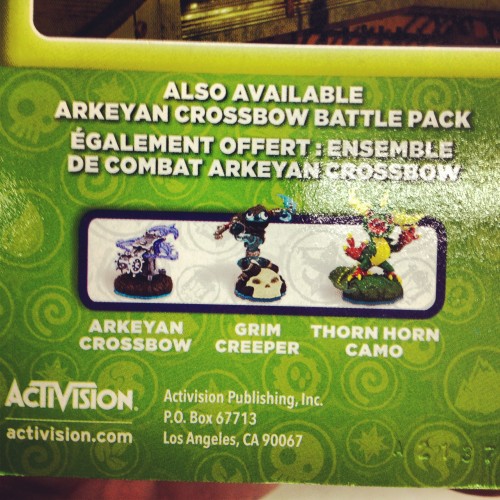 Arkeyan Crossbow Battle Pack with Grim Creeper and Thorn Horn Camo