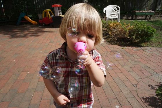 Bubble Blowing is so easy with Fubbles