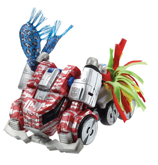 Hasbro SDCC 2014_Optimus Prime_vehicle