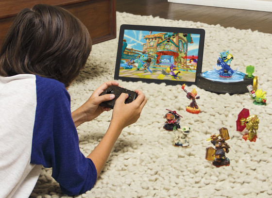Skylanders Trap Team Tablet Edition with Bluetooth Portal and Bluetooth Controller