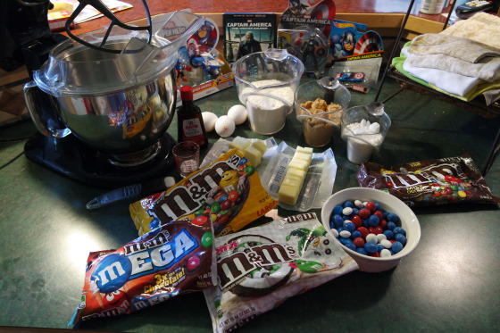 Making Captain America's Deconstructed S.H.I.E.L.D. M&Ms Cookies Ice Cream Sandwiches - #HeroesEatMMs #CBias #CollectiveBias #Shop