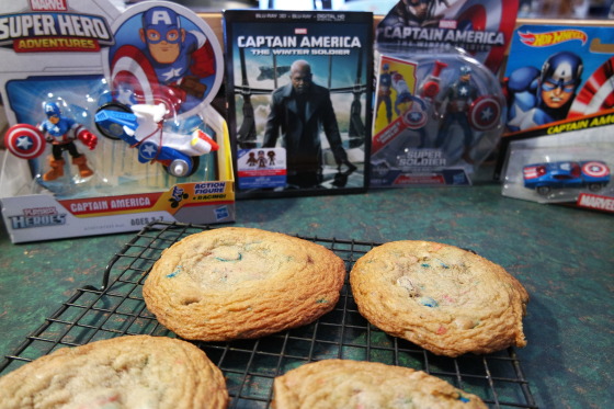 Making Captain America's Deconstructed S.H.I.E.L.D. M&Ms Cookies Ice Cream Sandwiches - #HeroesEatMMs #CBias #CollectiveBias #Shop