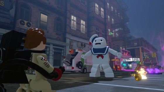 The Ghostbusters vs Stay Puft in LEGO Dimensions