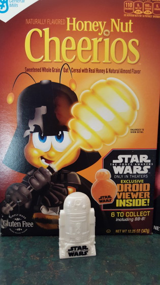 Honey Nut Cheerios and Droid Toy #CollectiveBias #FoodAwakens #Ad