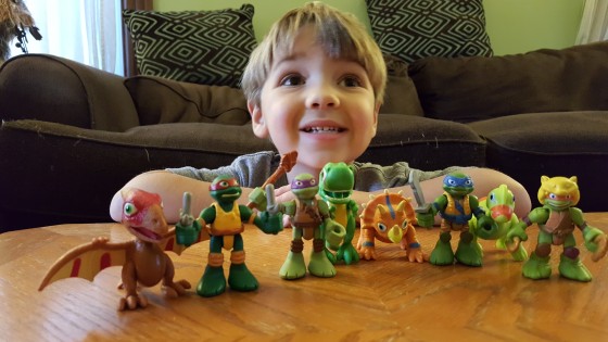 Teenage Mutant Ninja Turtles Half-Sell Heroes and Dinos