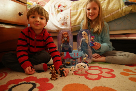 Andrew and Eva with Anna and Elsa DISNEY FROZEN CLASSIC FASHION Doll Assortment and the DISNEY FROZEN LITTLE KINGDOM FRIENDSHIP COLLECTION Set from Hasbro