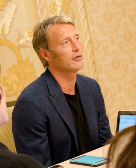 Mads Mikkelsen discussing Doctor Strange with The Bloggers