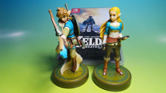 Link and Zelda Amiibo characters
