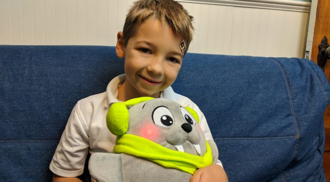 Review: Loving this Cute Little Snuggler – Snuggle ‘n Hug Walrus from Snap Toys
