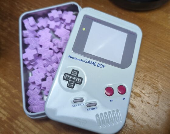 gameboy tin